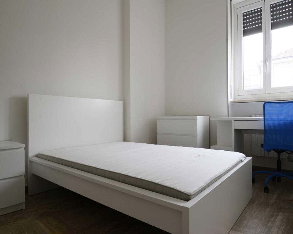 Stanza in Via Vincenzo Giordano Orsini