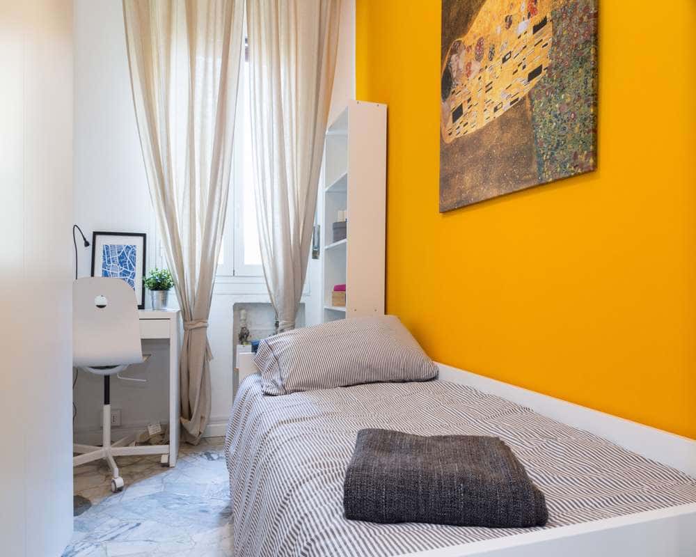 Stanza in Via Salvatore Barzilai