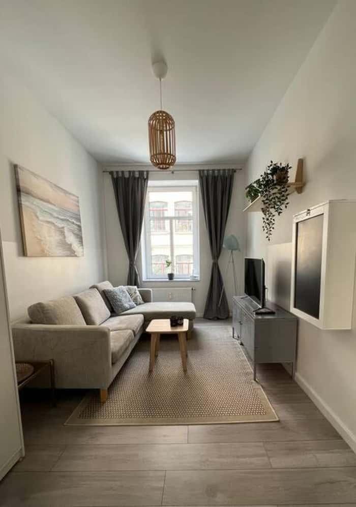 Listing photo thumbnail