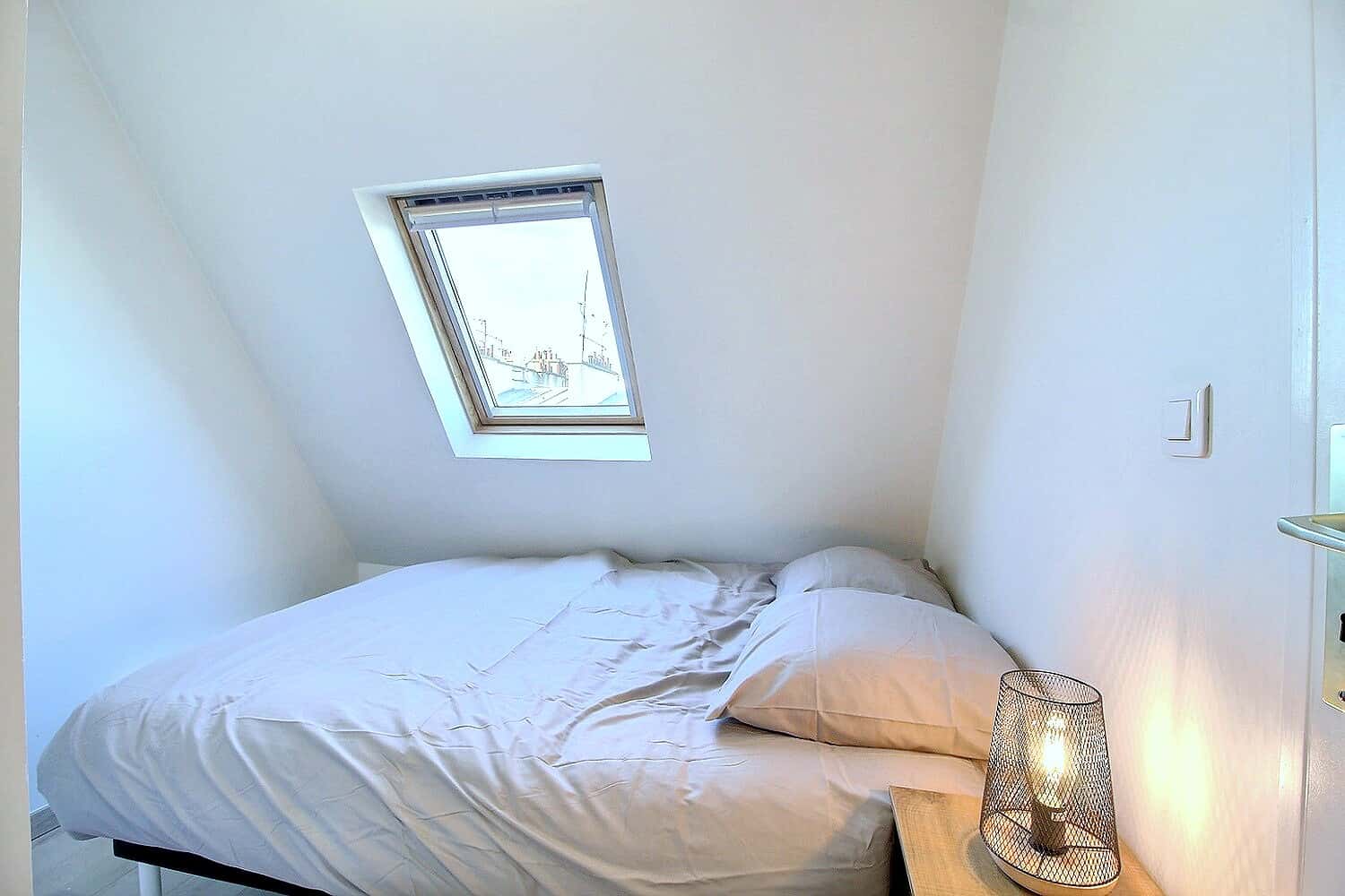 Location Appartement meublé 1 chambre - 17m² - Alma-Marceau - Paris