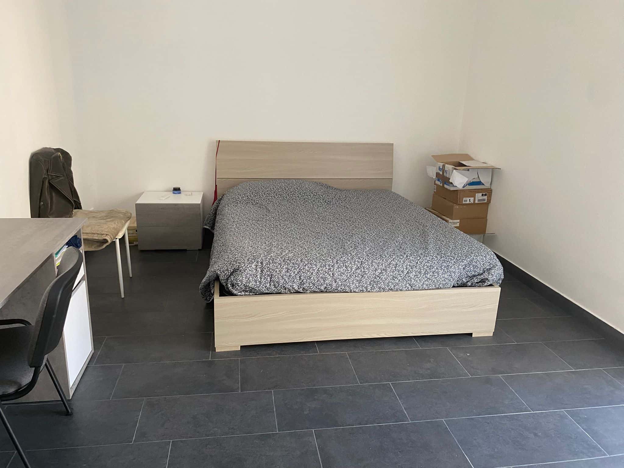 Stanza in Via delle Grazzine, Brescia di 85 m² con 3 camere