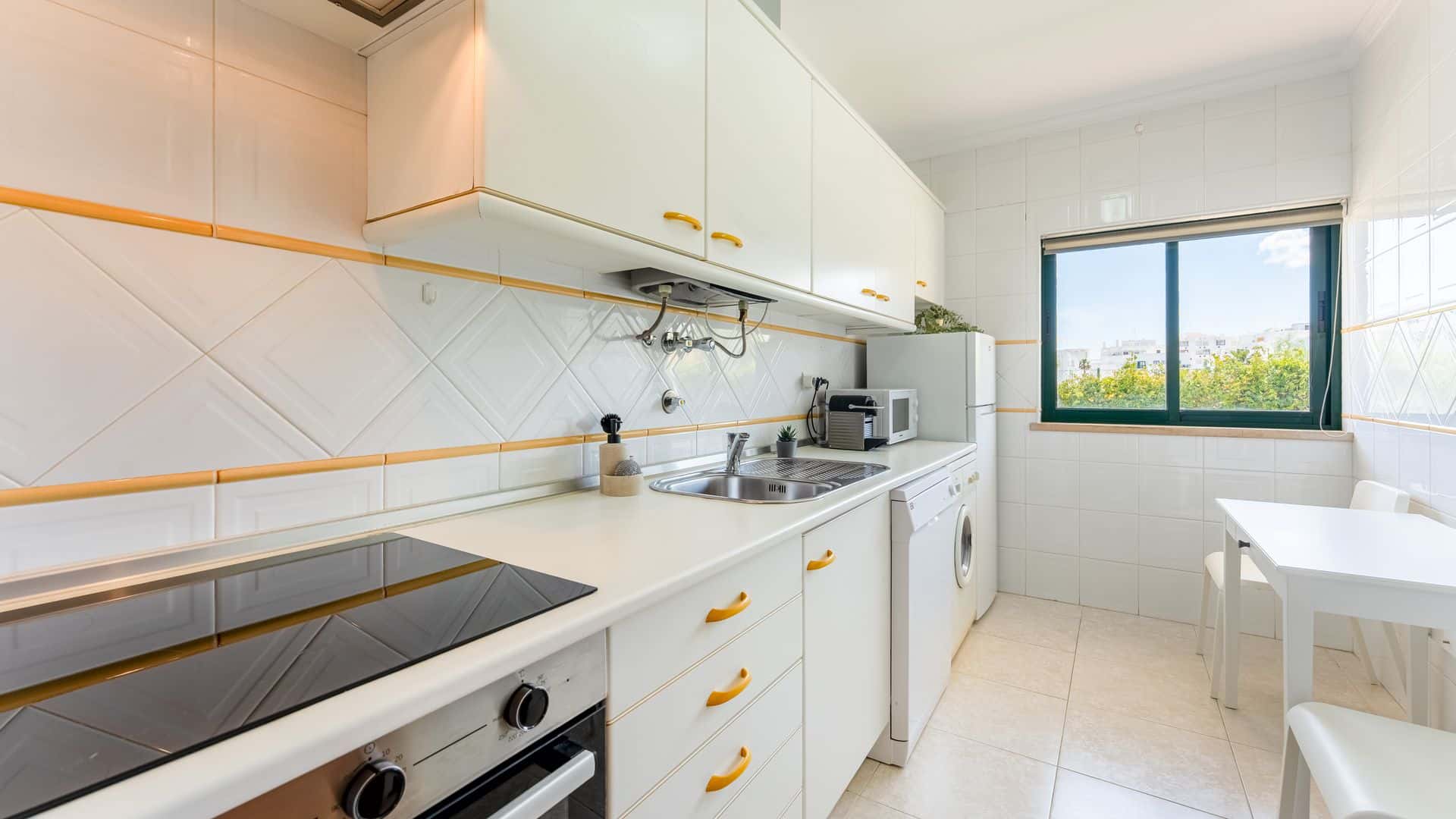 Vila Nova Sunny 2BR Apt with Pool