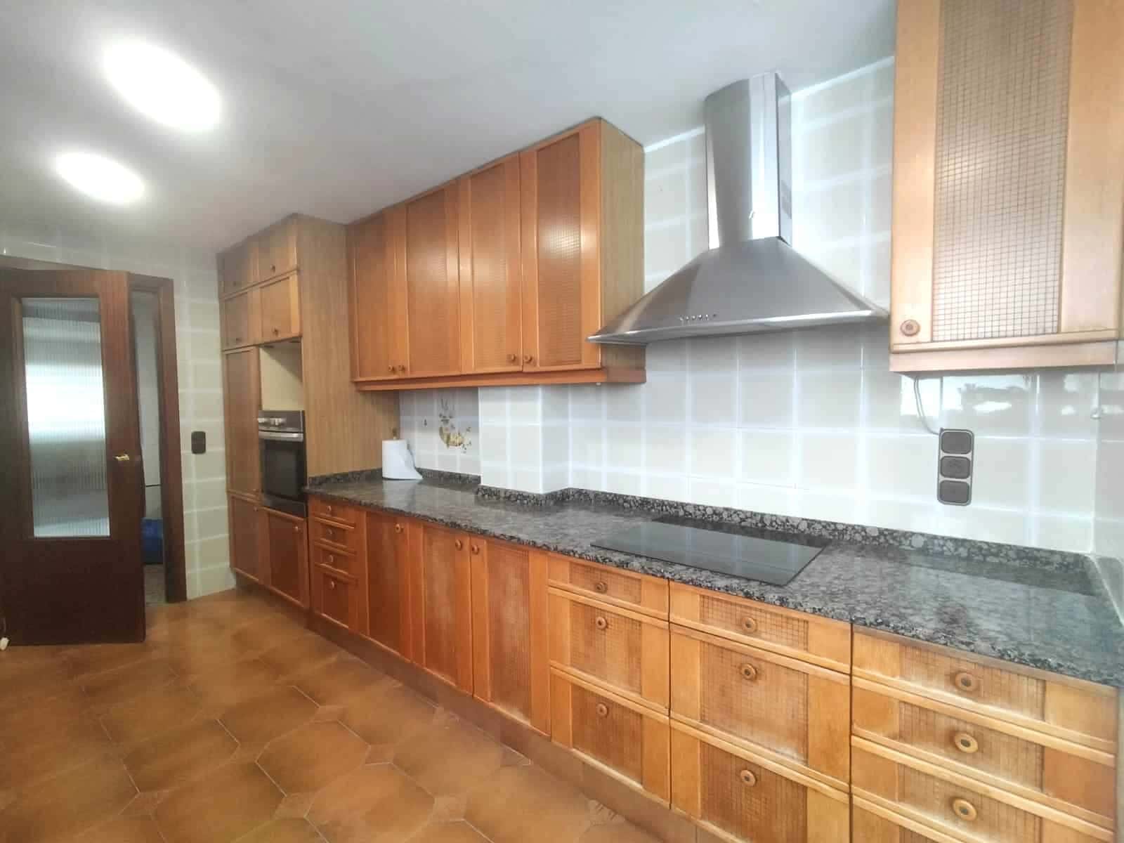 Habitacion privada en Amparo Iturbi , Valencia