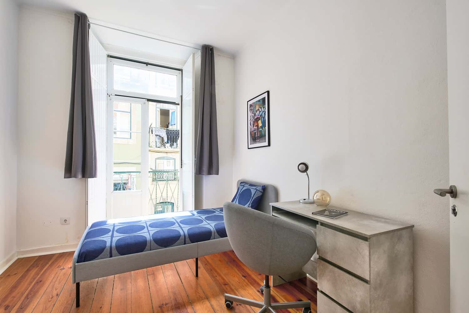 Room 8 - 56. Calçada de Santo André 92 1