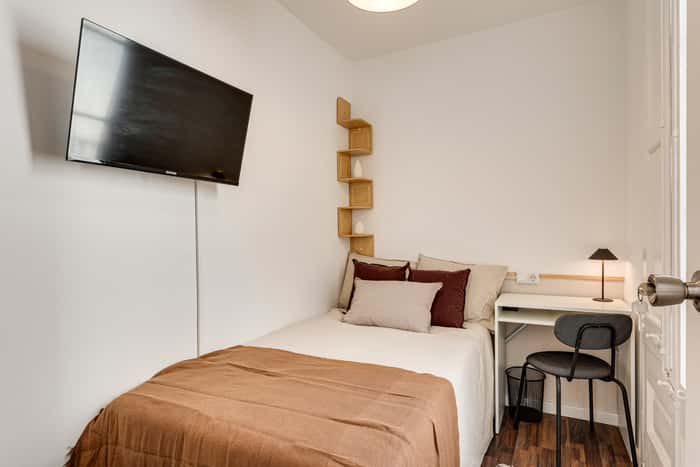 Listing photo thumbnail