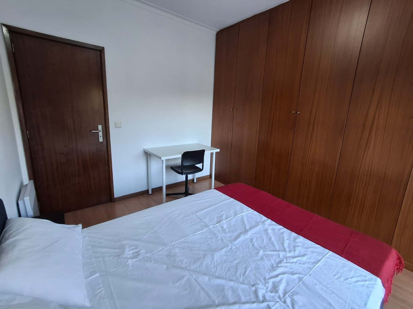 Quarto 1  - Rua Monsenhor Ferreira