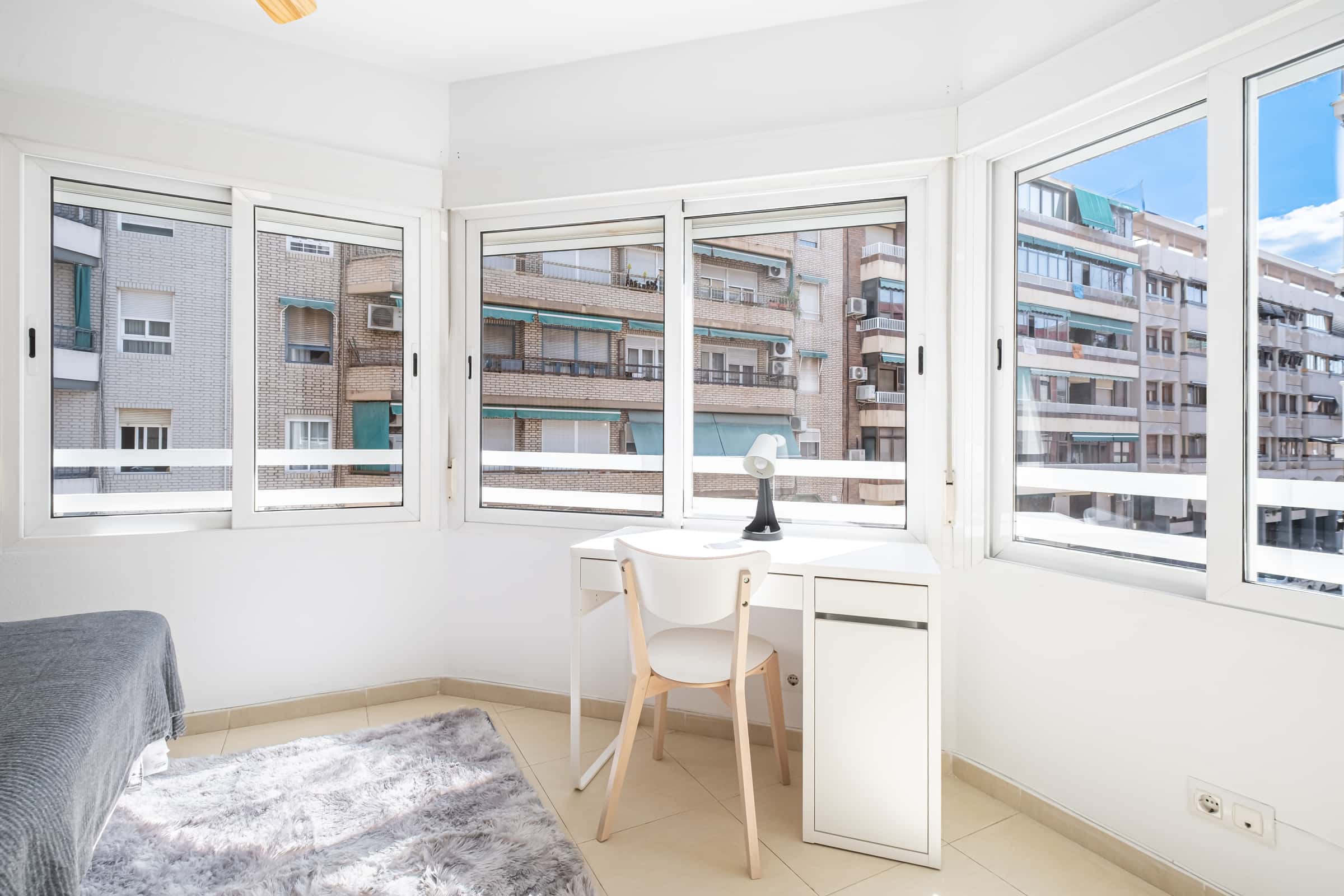 Zimmer in Avenida de Aguilera, Alicante (Alacant) für 80 m² mit 4 Schlafzimmer