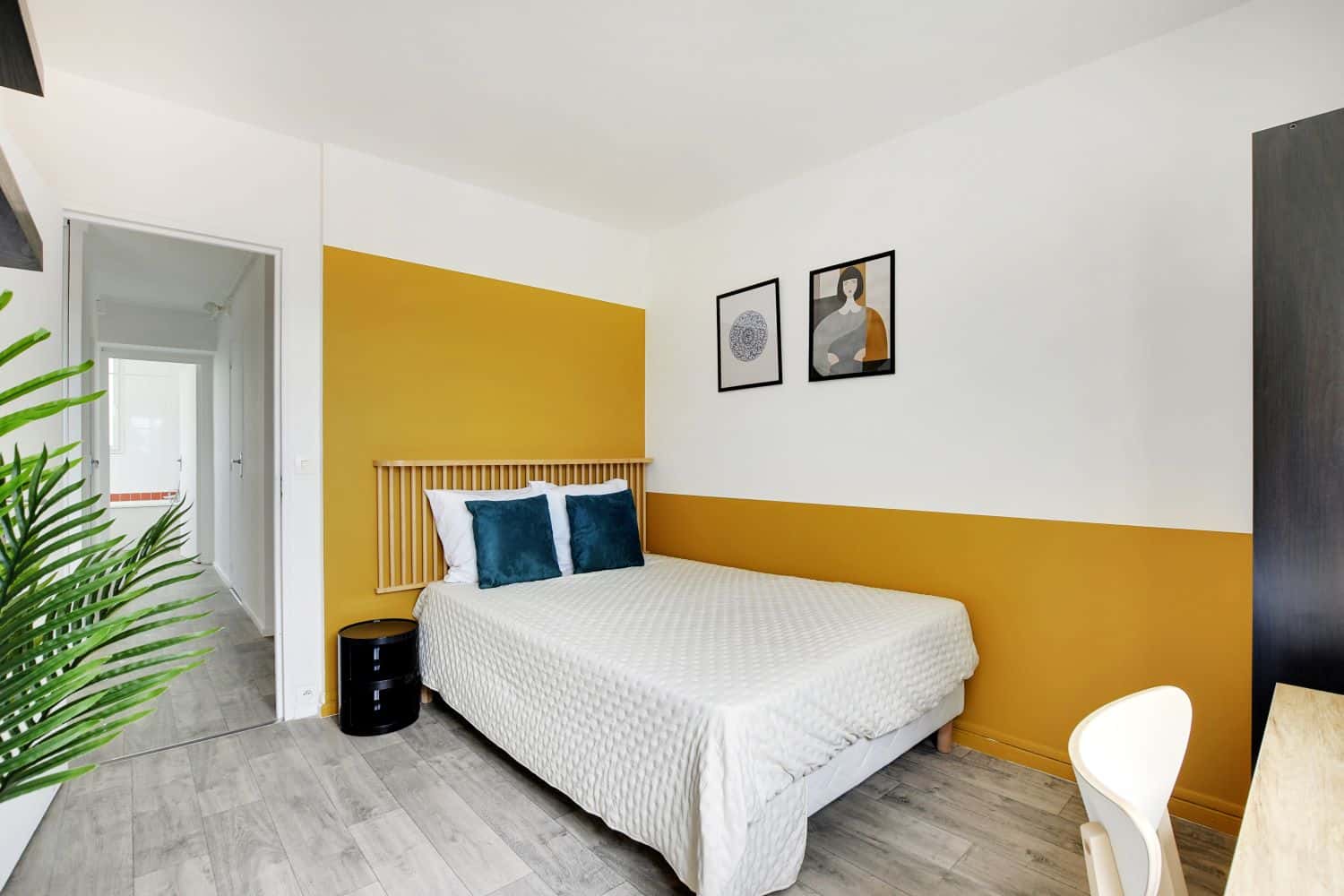 Move into this 10 m² room with contemporary style in coliving at KremlinBicêtre