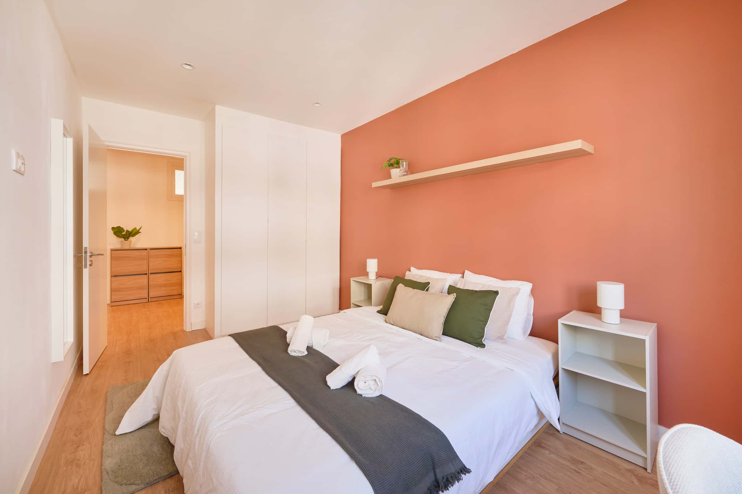 Bedroom in a 4-bedroom apartment in Lisbon - Room 3
