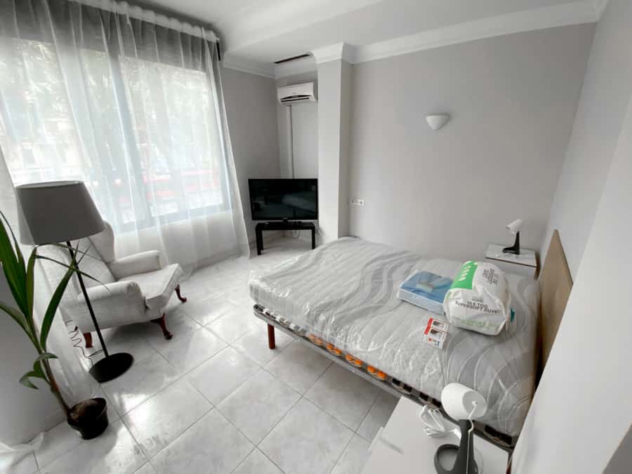 Habitación en piso de 4 habitaciones en Russafa