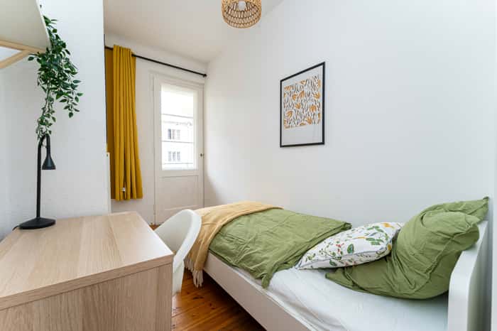 Listing photo thumbnail