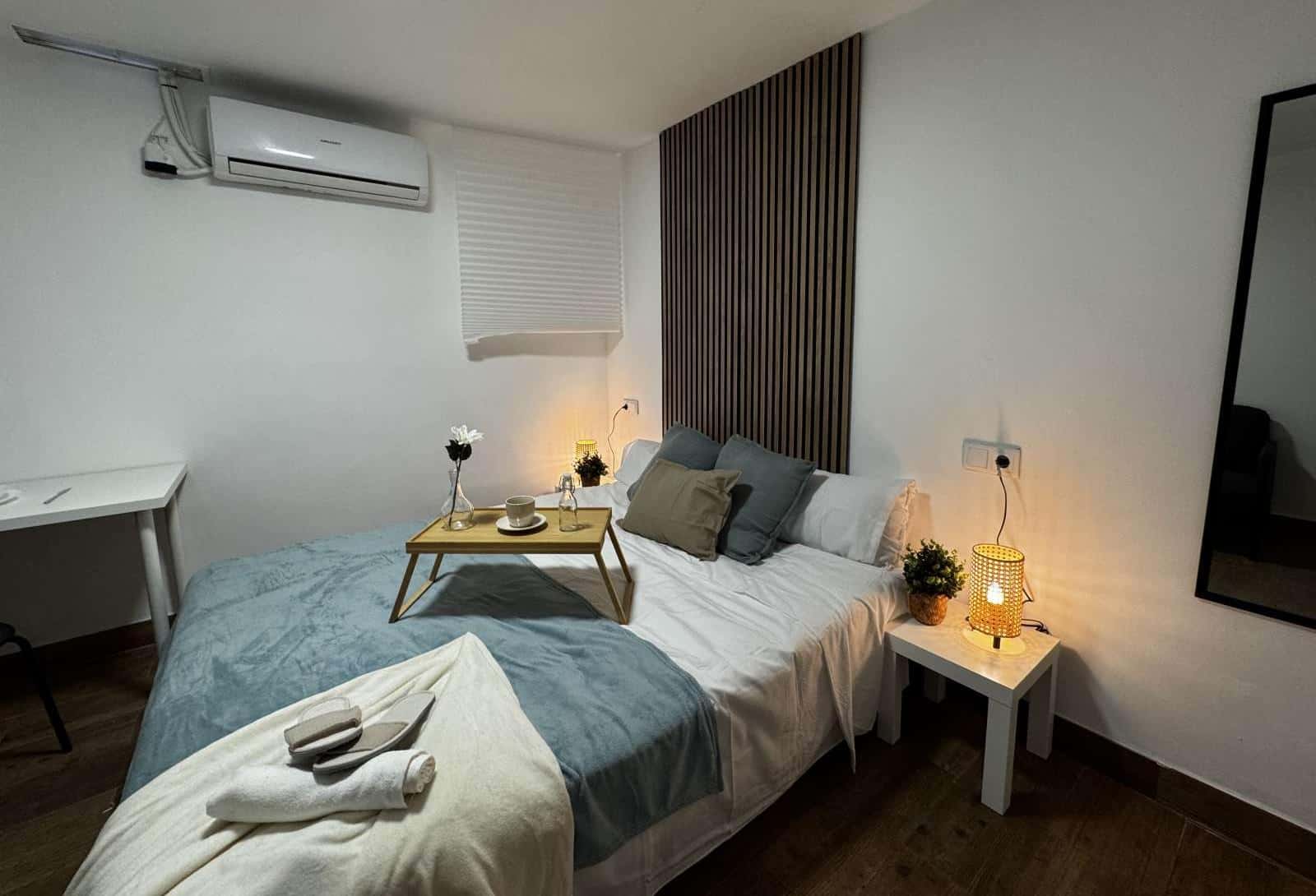 Double bed in Rooms for rent in amazing apartment located in Madrid
