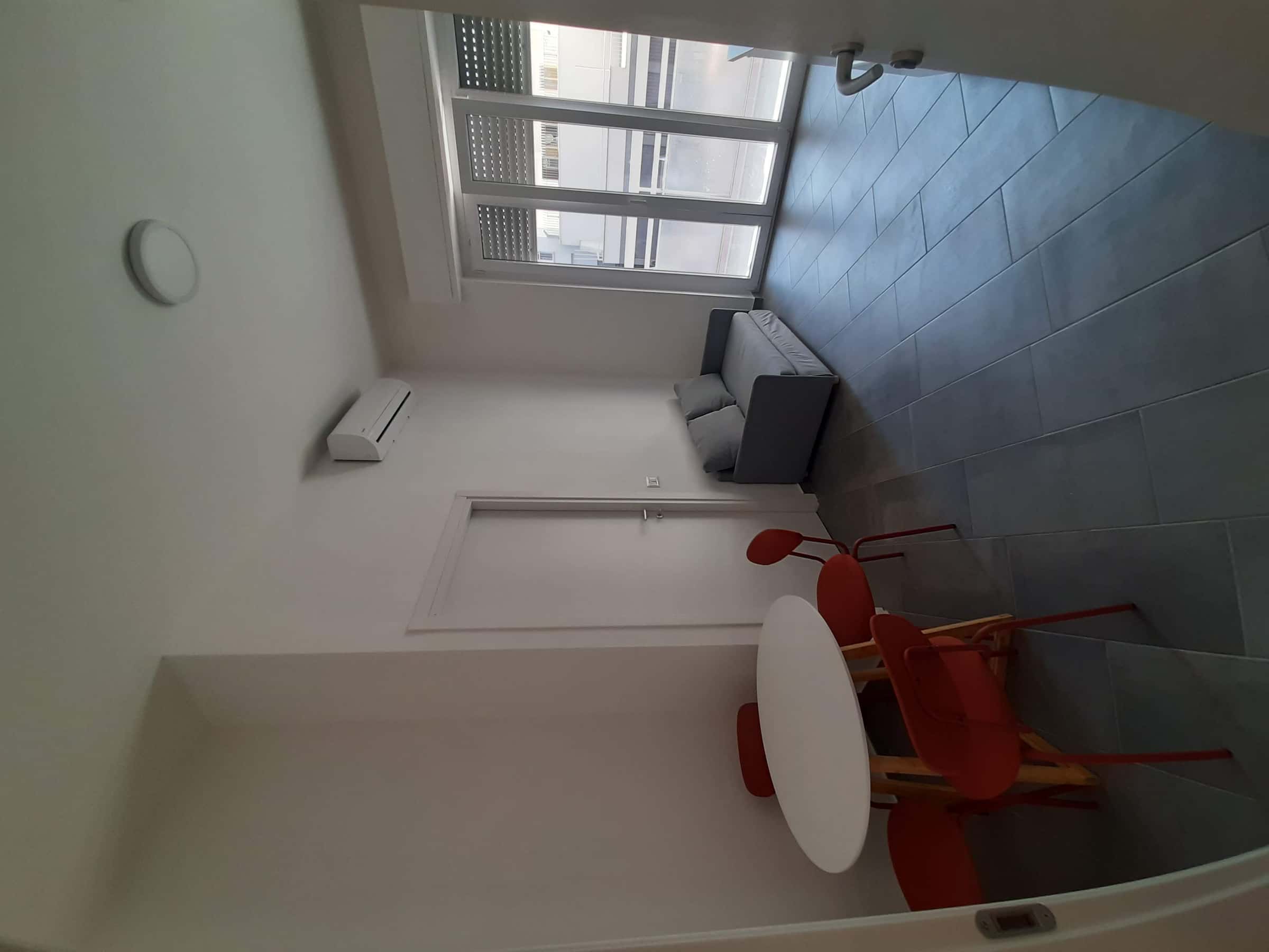 Appartamento in Via Giorgio Stephenson, Milano di 40 m² con 1 camera