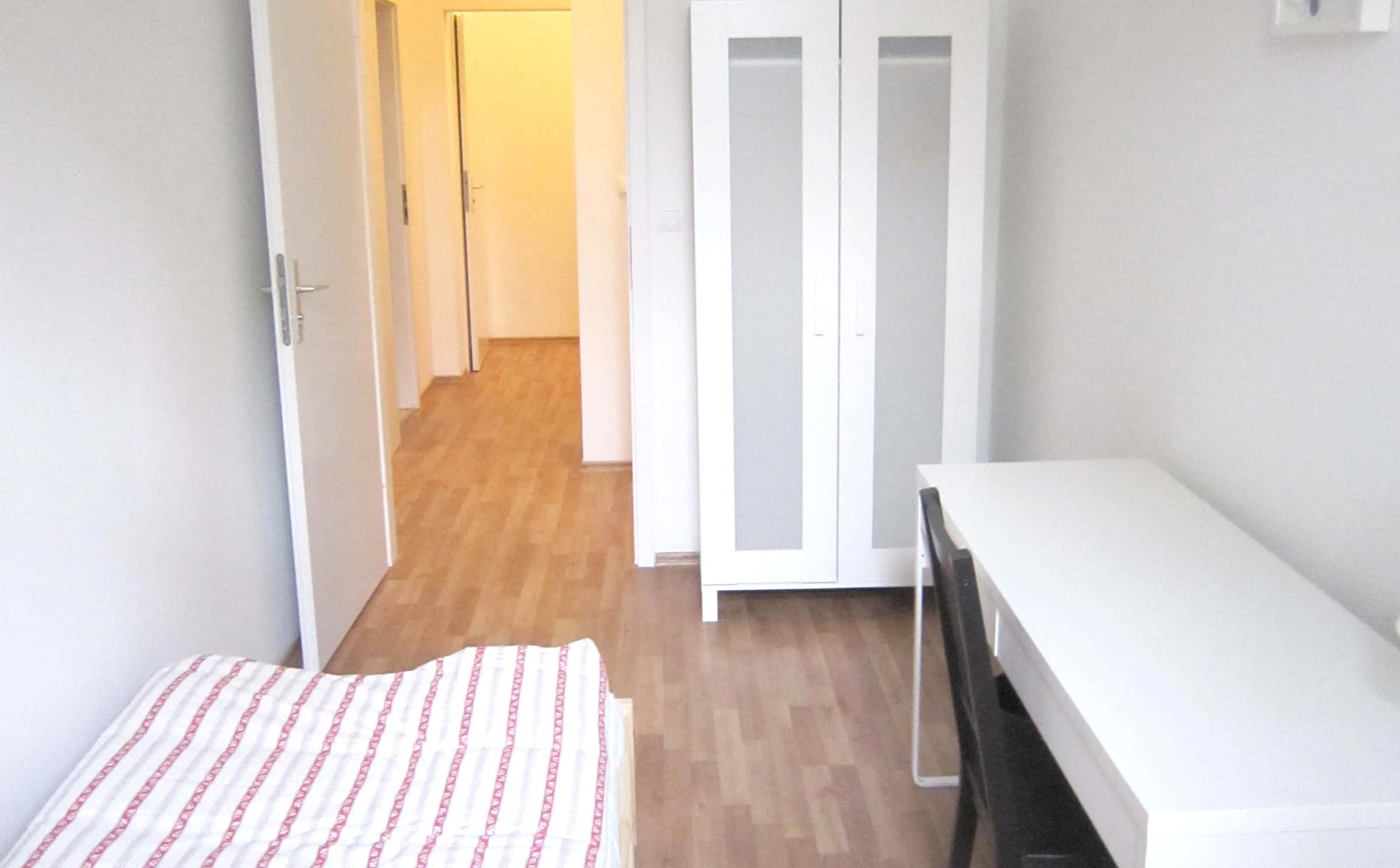 Zimmer in der Adolfstraße