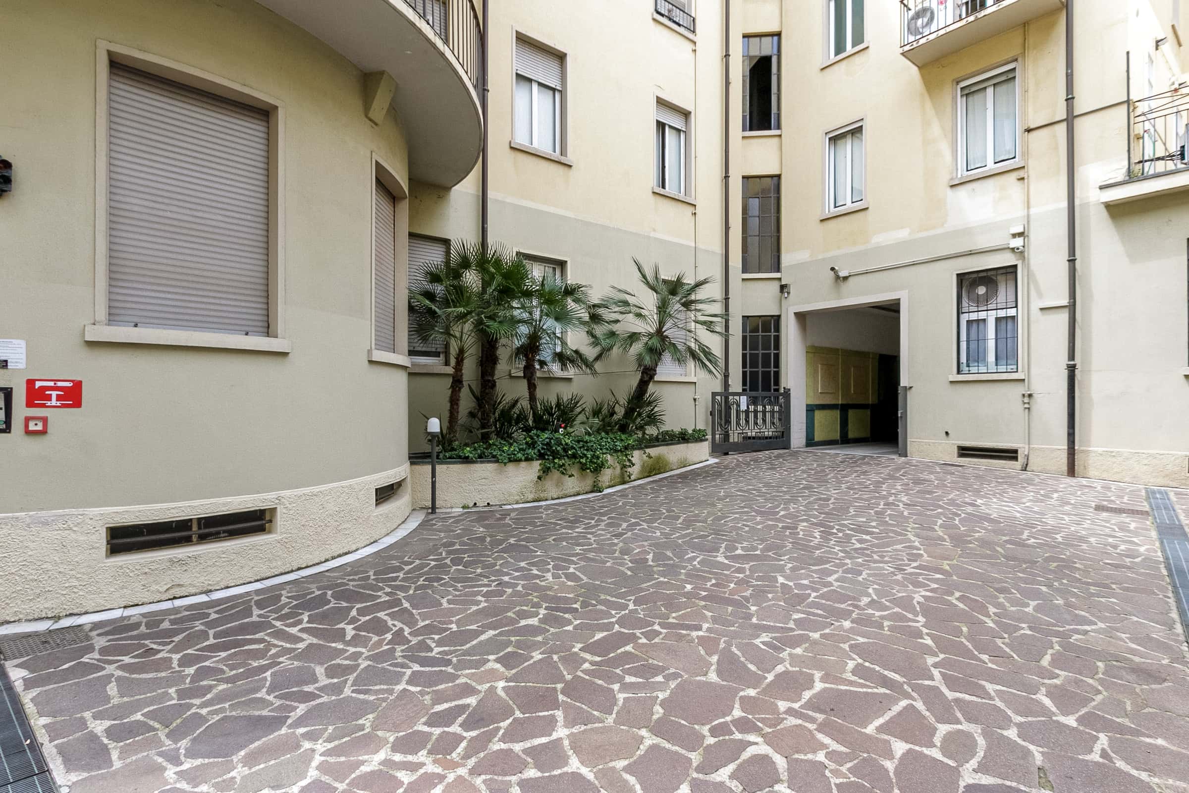 Apartment Milan, 1 bed — photo 8