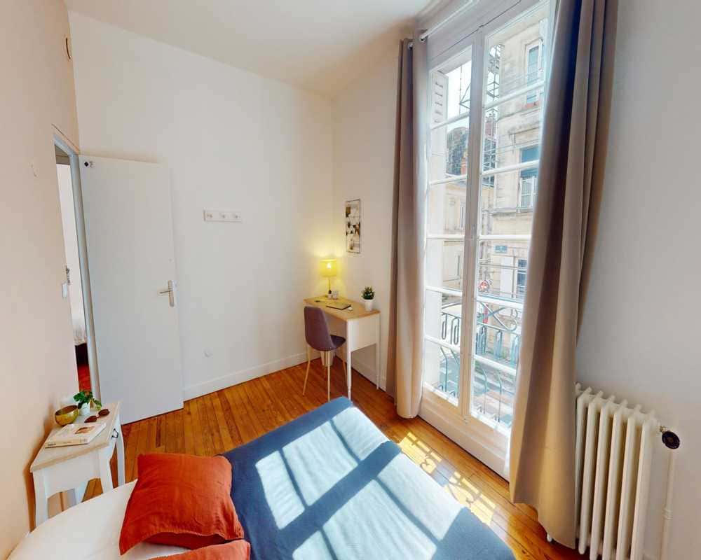 Chambre dans le Rue du Jardin public