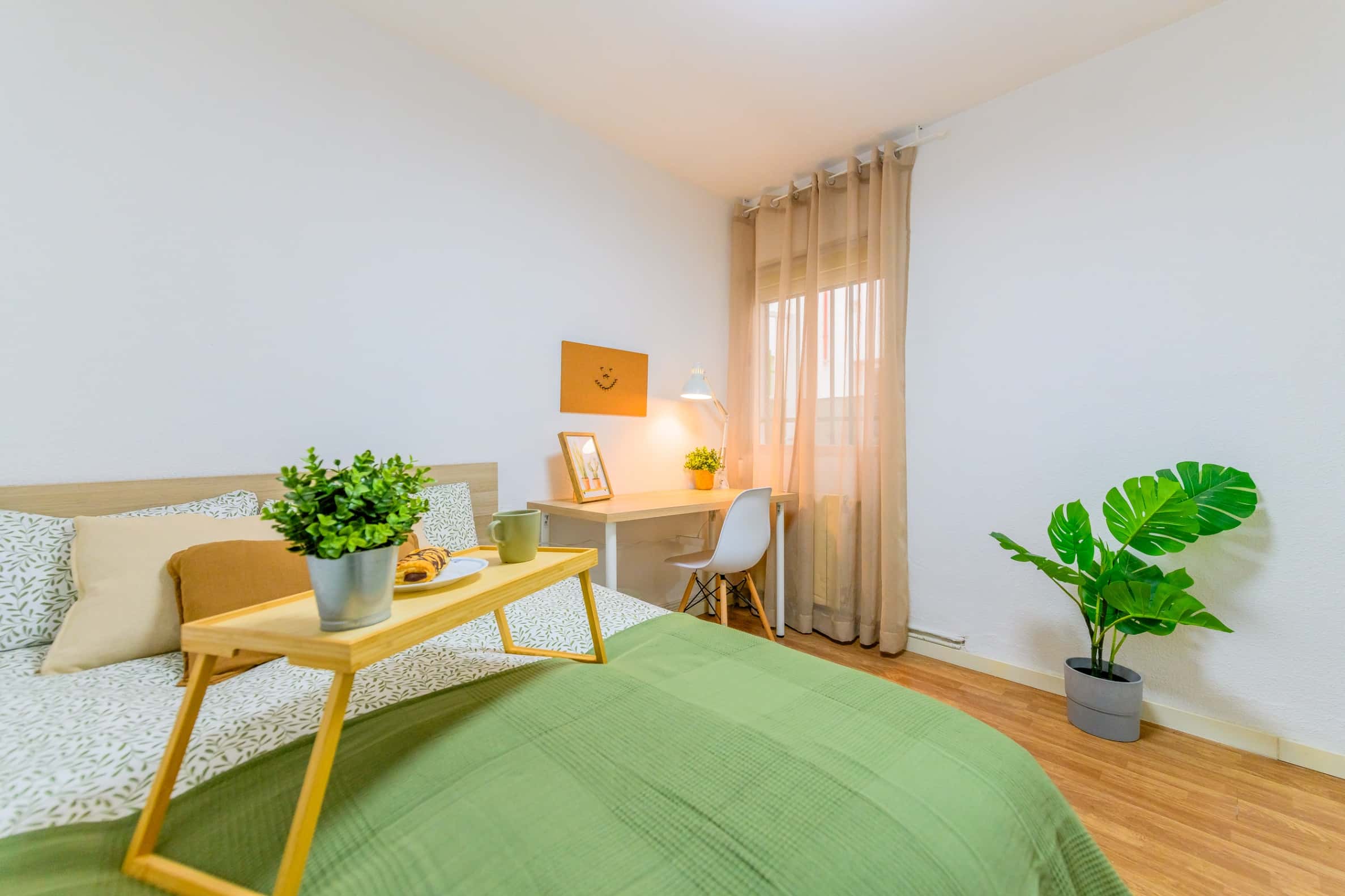 Habitacion privada en calle Santa Eva , Madrid