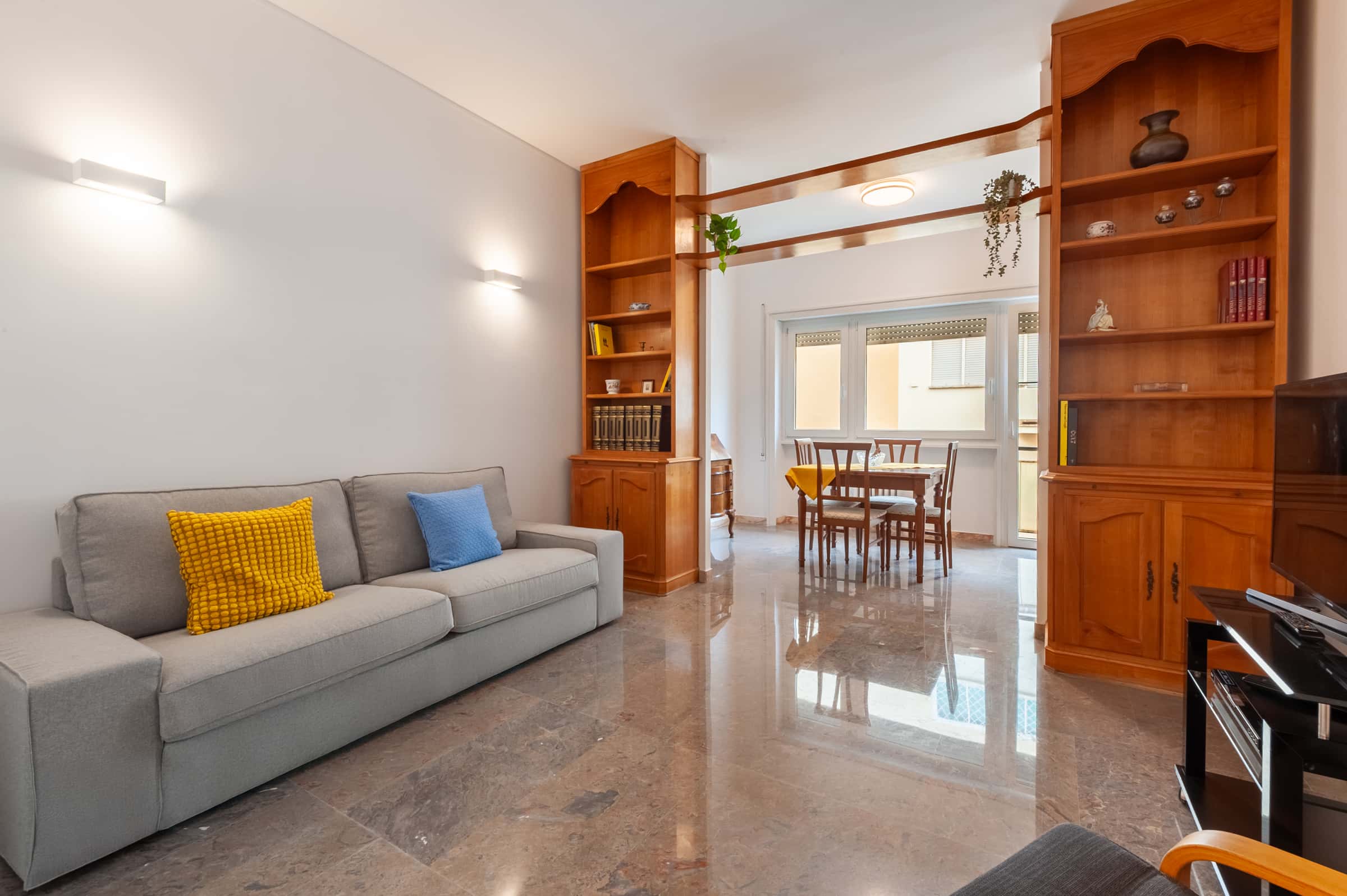 Apartment in Via Baldo degli Ubaldi, Roma for 95 m² with 2 bedrooms
