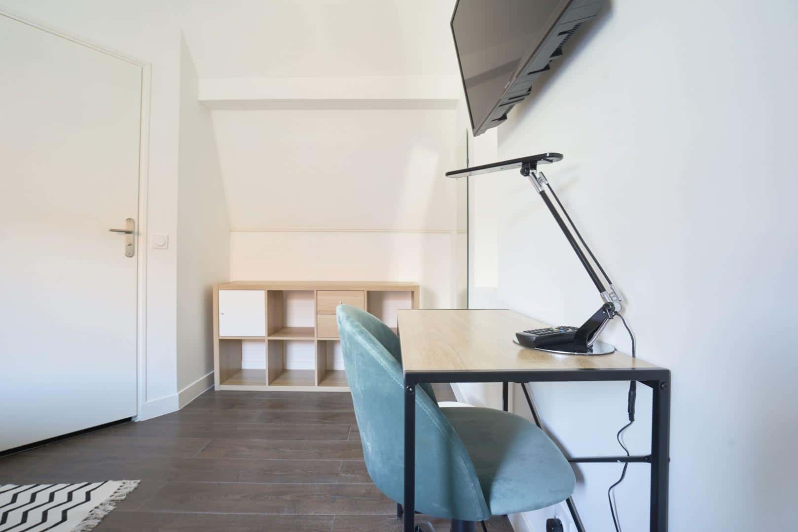 Chambre 6 - ROGER SALENGRO L