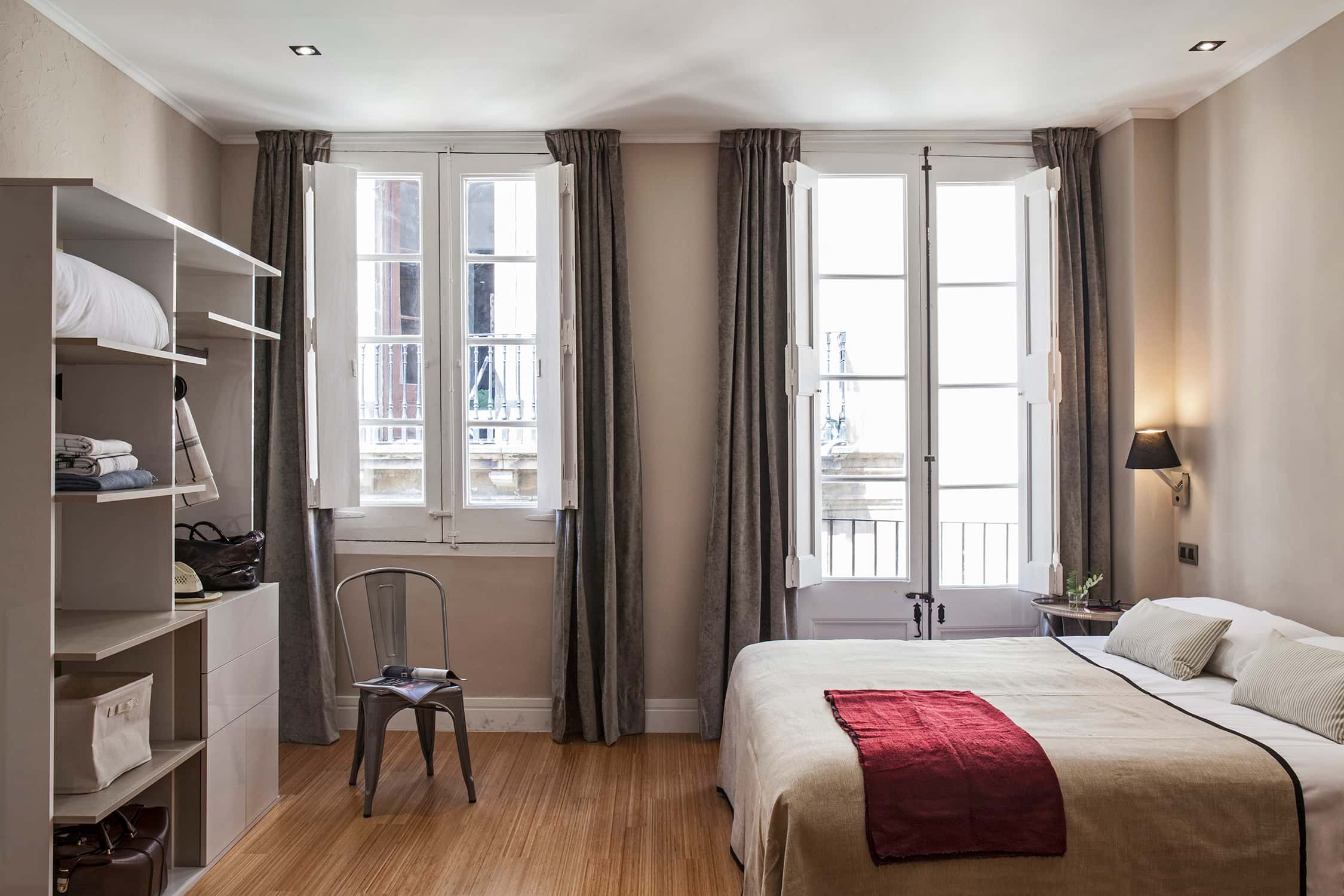 San Pere Mes Baix 4 ·