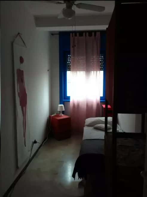 Stanza in Via Ferrante Aporti, Milano di 130 m² con 5 camere