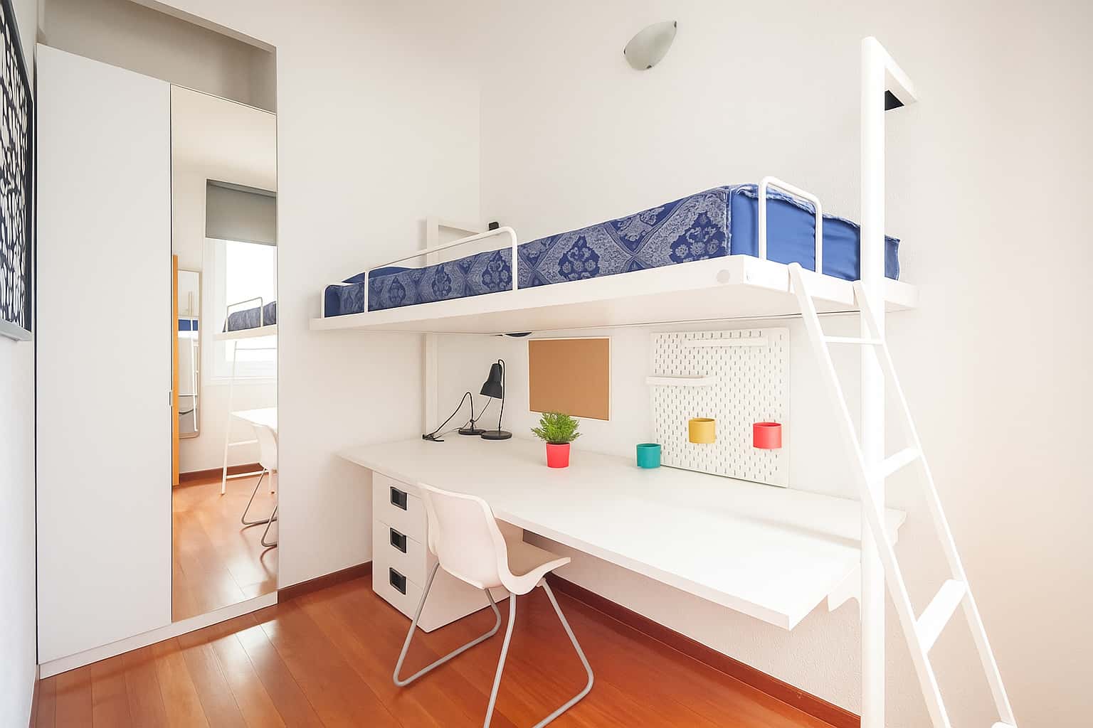 Habitacion privada en  Glorieta de Ruiz Jimenez ( Madrid)