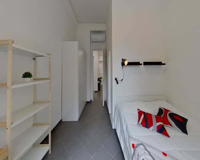 Listing photo thumbnail