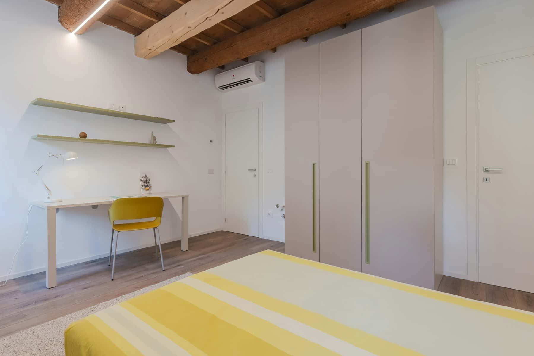 Stanza in Via Fondobanchetto, Ferrara di 48 m² con 3 camere