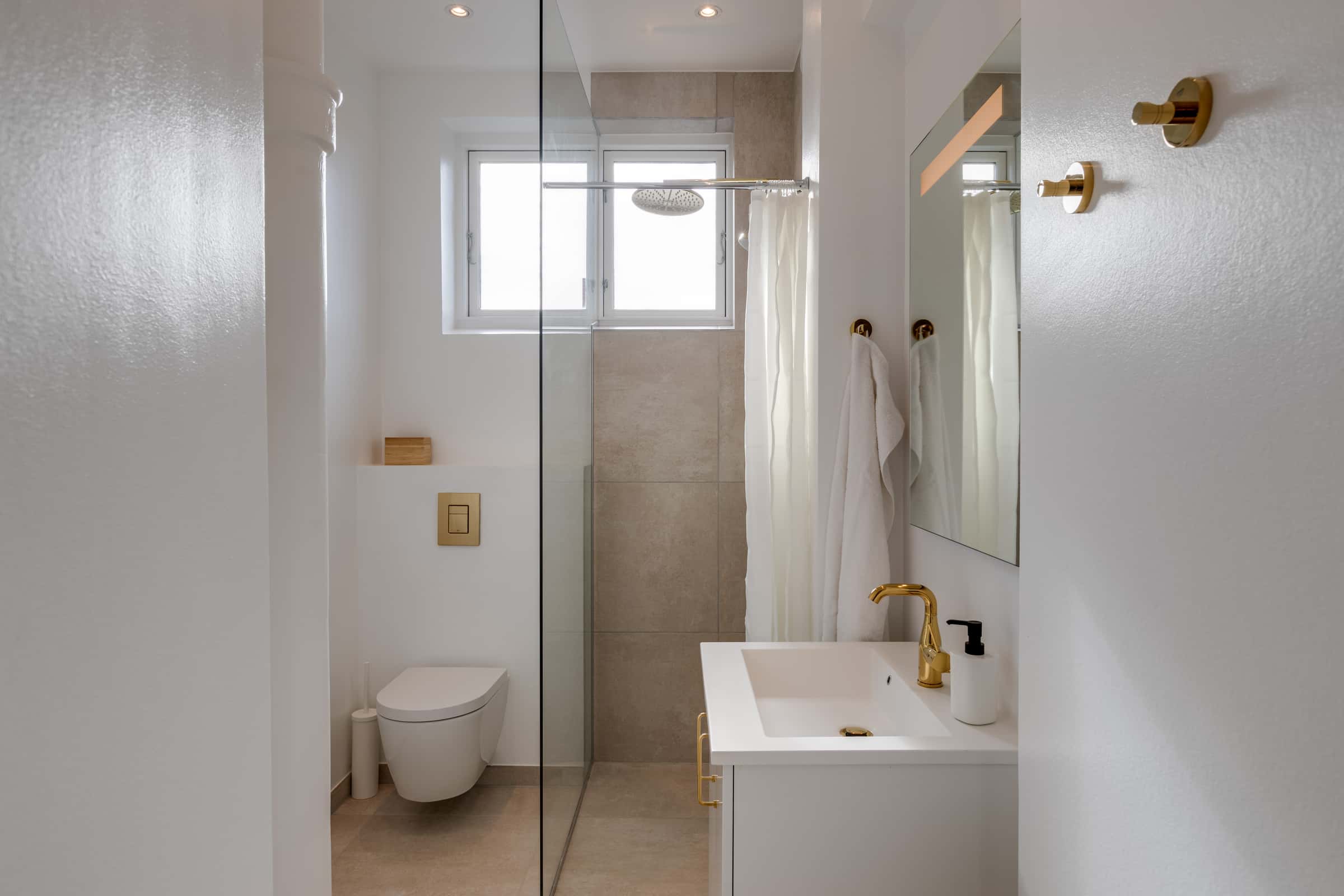 Mynster Room 1 Ensuite
