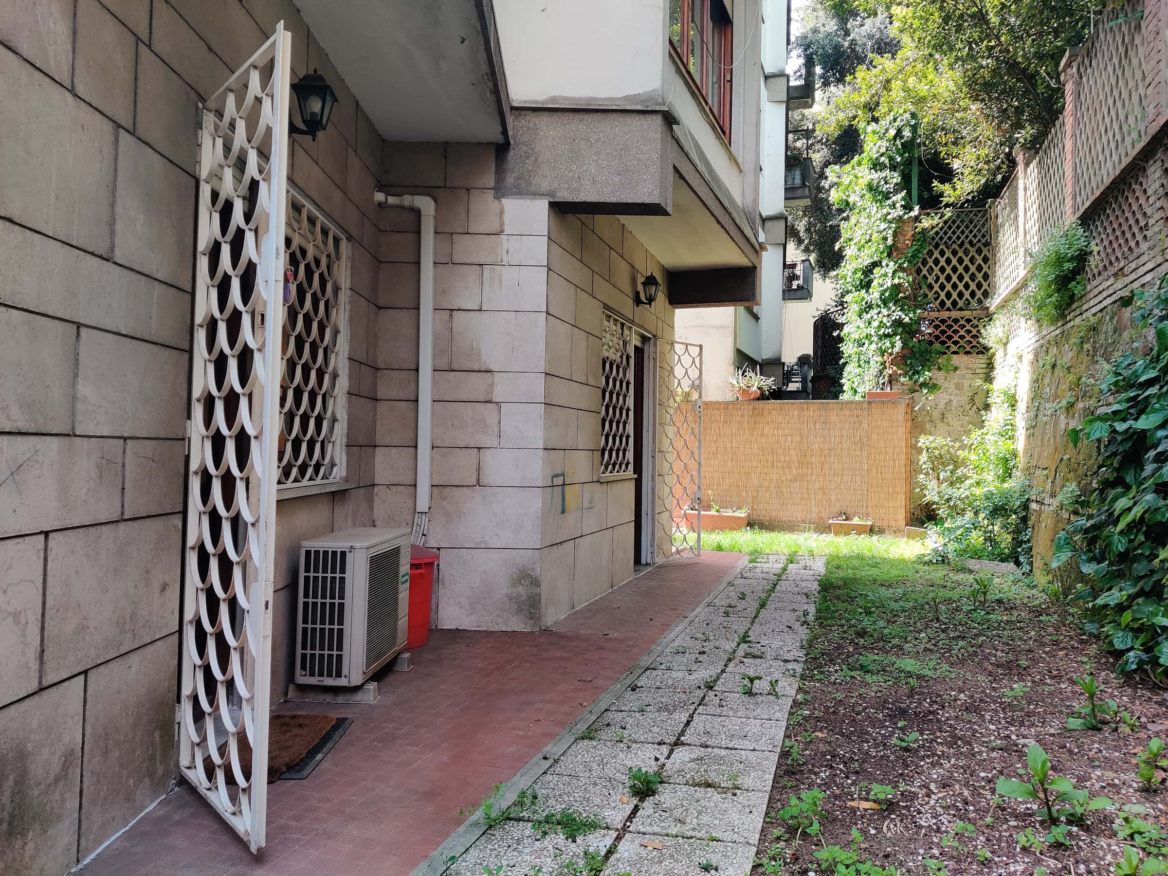 Apartment Rome, 2 beds — photo 18