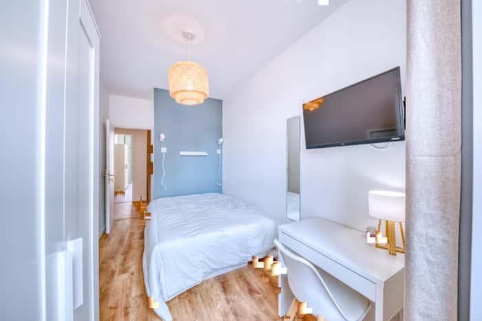 Listing photo thumbnail