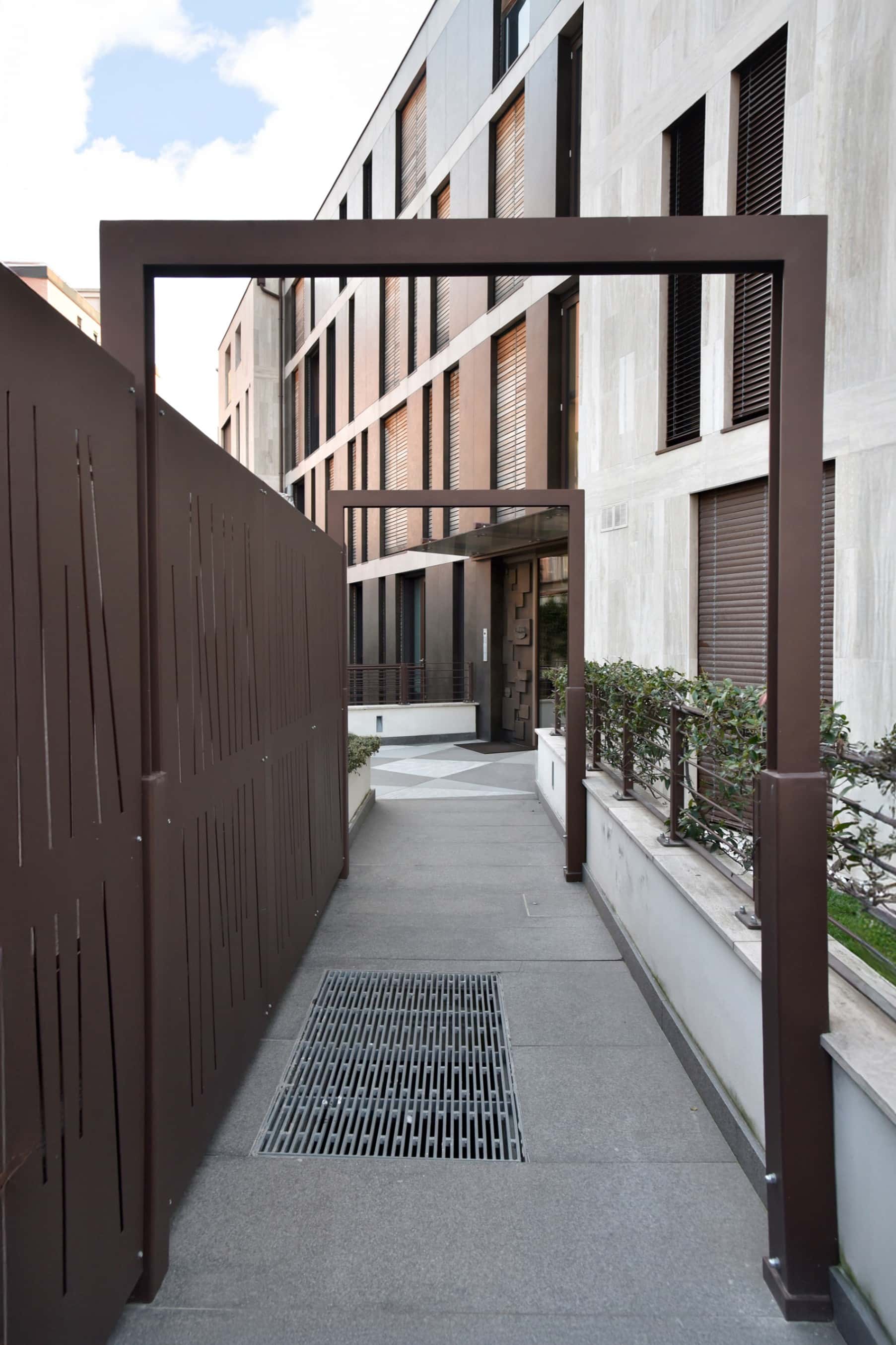 Attico in Via Alessio di Tocqueville, Milano di 55 m² con una camera