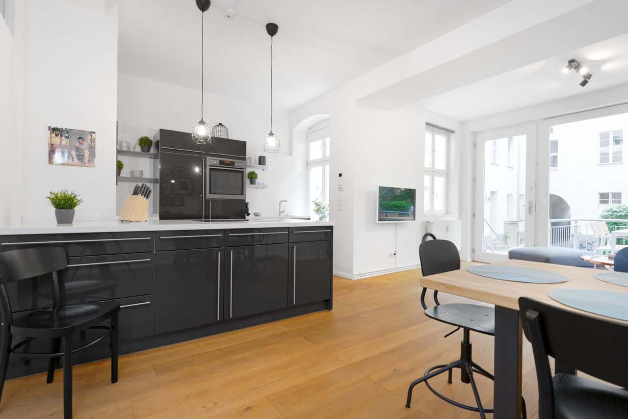 3-Zimmer Luxus-Wellness Loft mit eigener Sauna, Terrasse und Wohnküche am Rosenthaler Platz - Photo 5