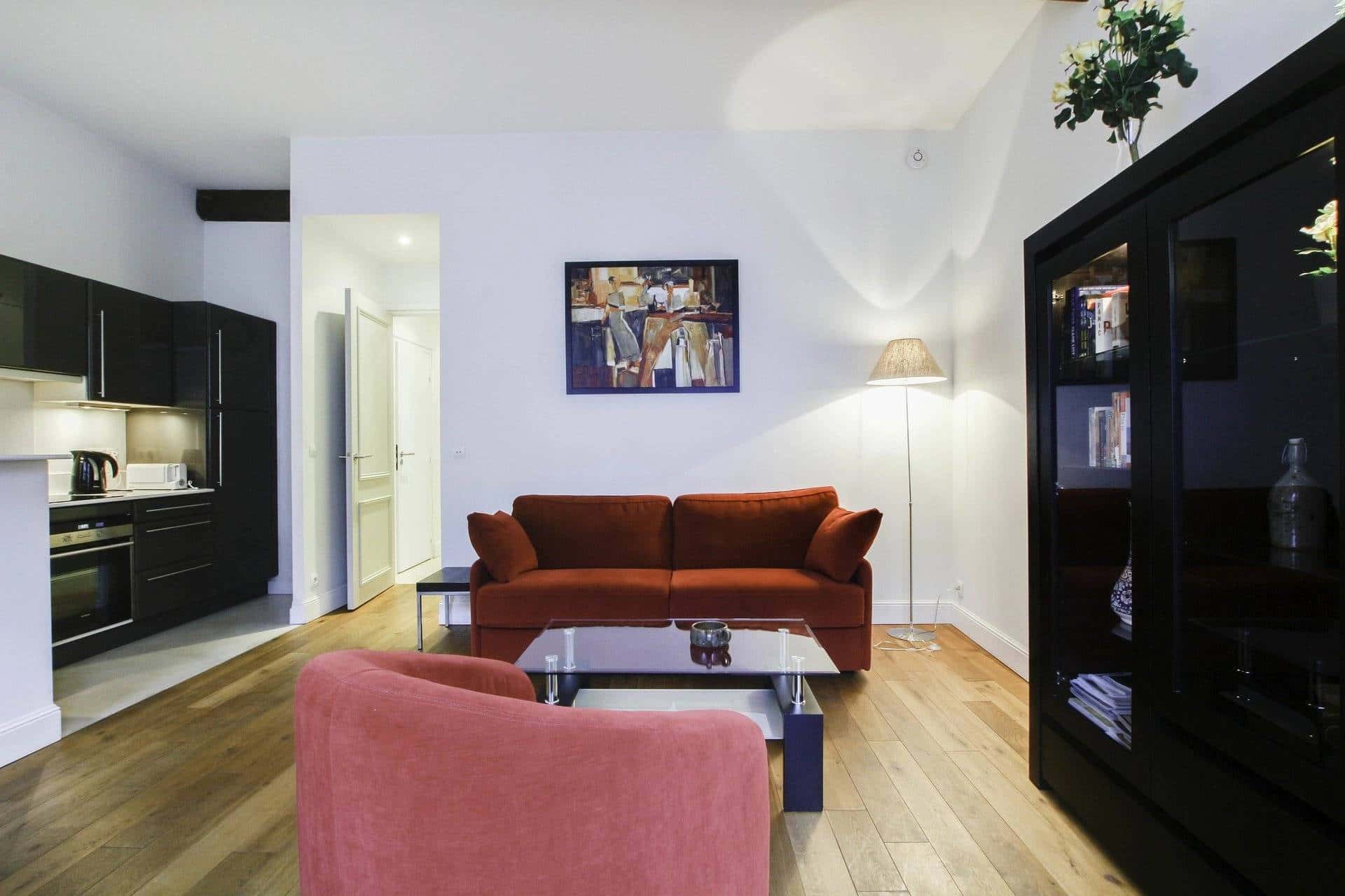 APPARTEMENT MEUBLÉ PARIS 2 PIÈCES SAINT GERMAIN DES PRÉS