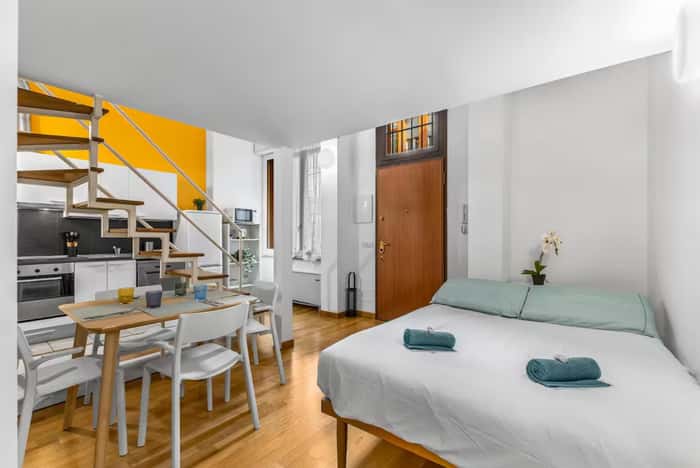 Listing photo thumbnail