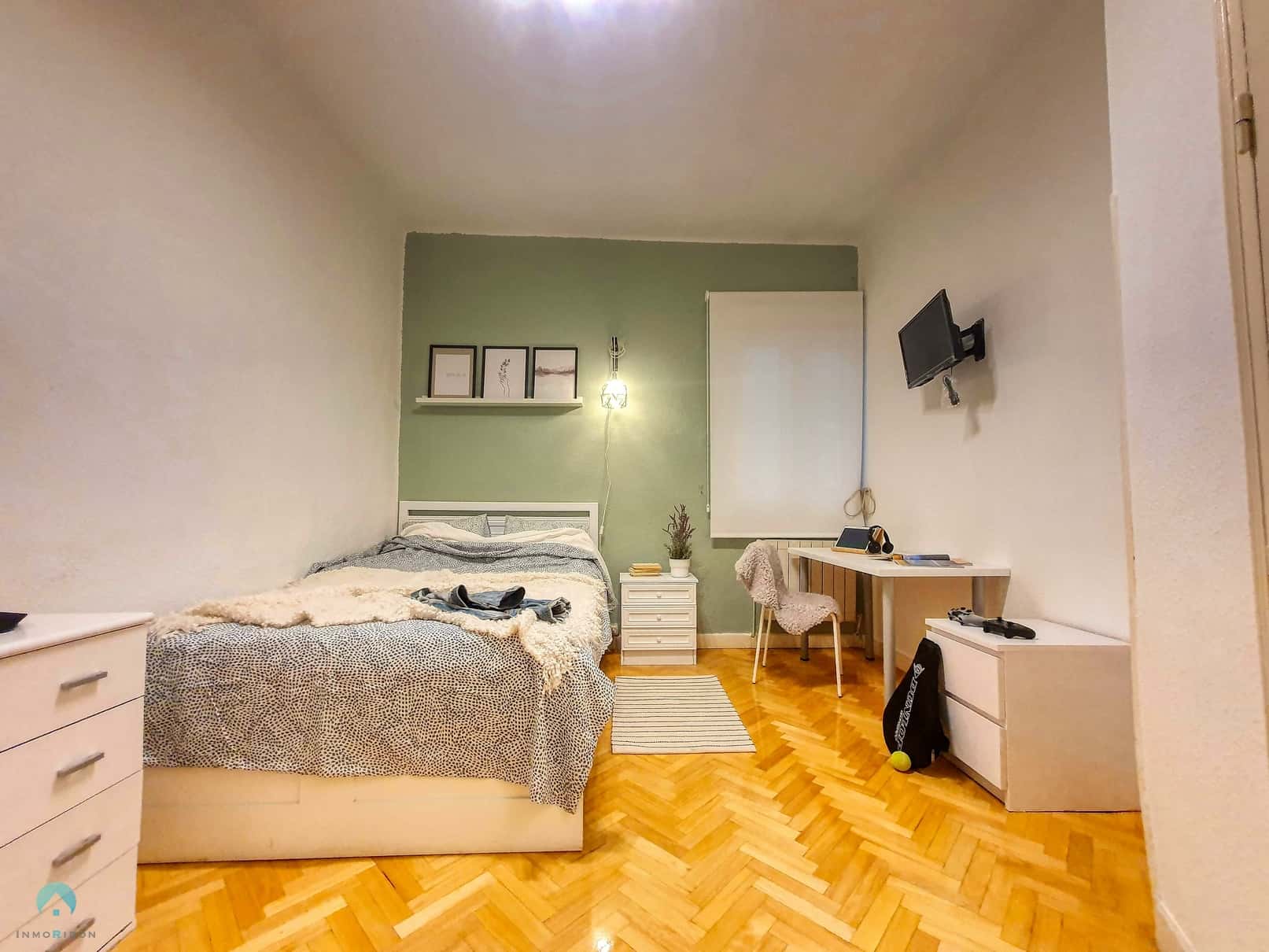 Chambre dans Calle del Príncipe de Vergara, Madrid pour 120 m² avec 6 chambres