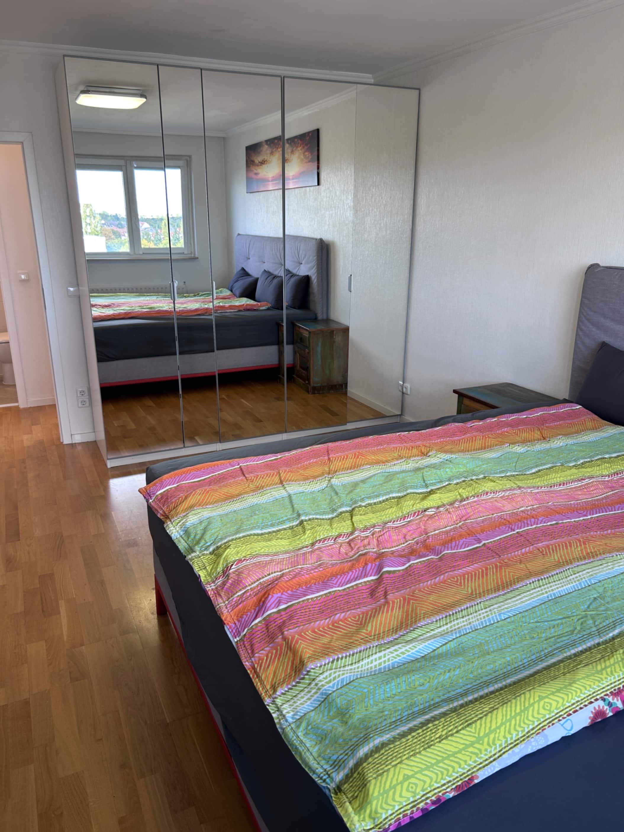 Möblierte 113 m² Wohnung mit 2 Schlafzimmern, ideal für Paare – Hunde erlaubt!