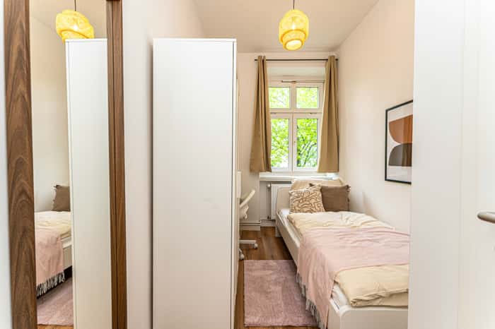 Listing photo thumbnail