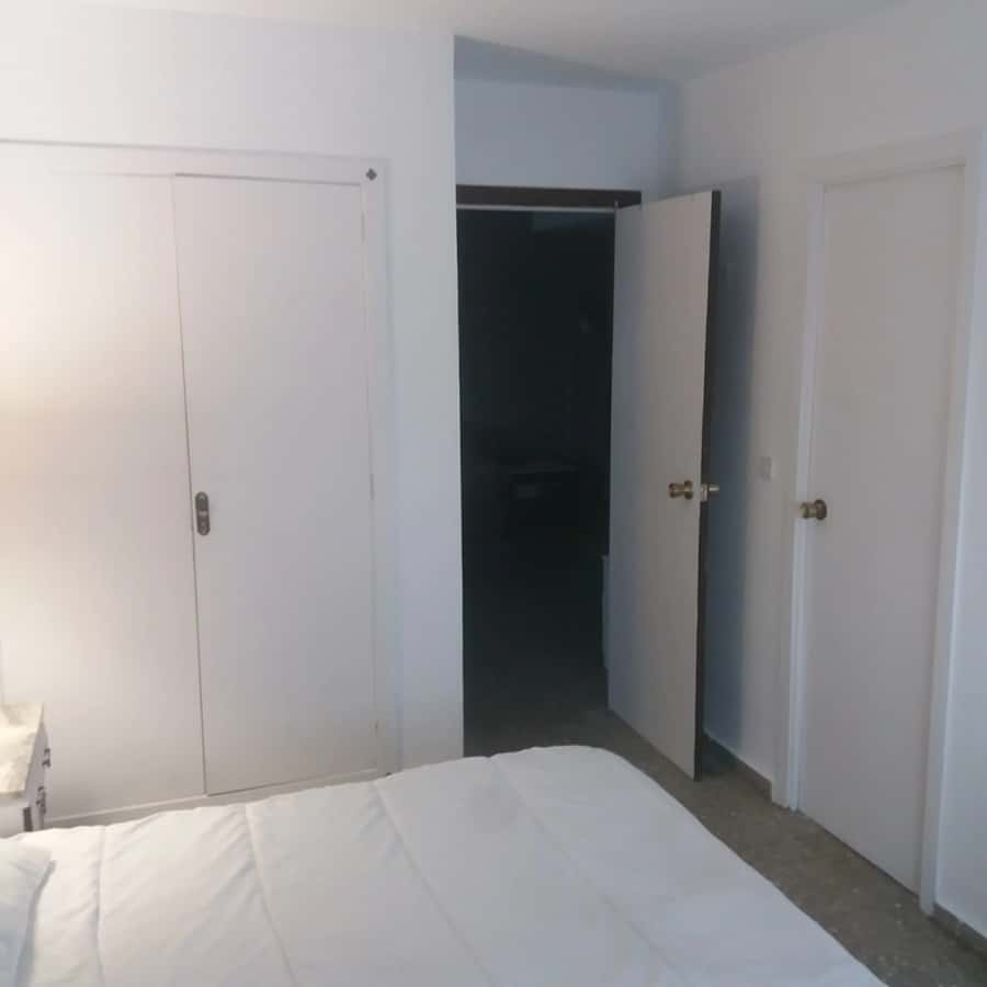 Habitación en piso de 4 habitaciones en Camins Al Grau