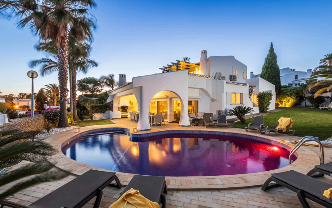 Villa Eva, Vivenda de Luxo com Piscina Aquecida (nov-april only)