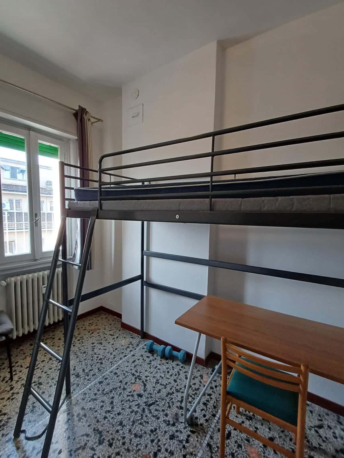 Stanza in Via Lodovico Pavoni, Brescia di 120 m² con 5 camere