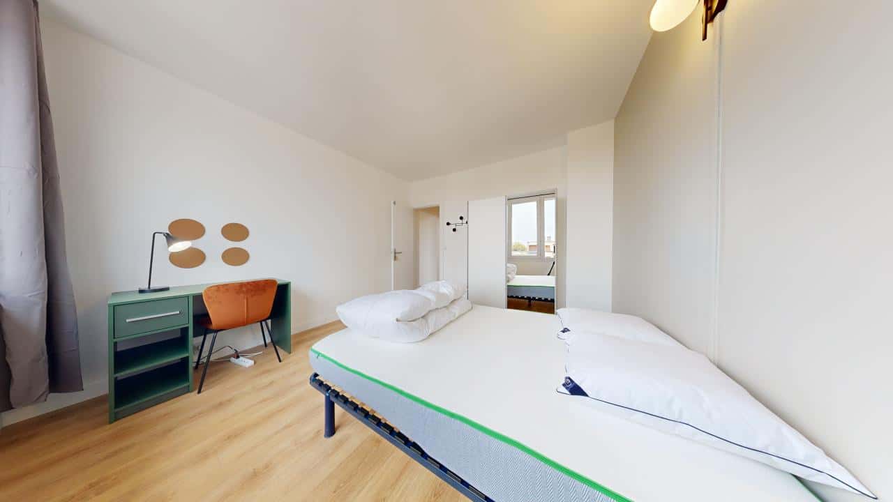 Pantin Colonel Fabien - Room S (4)
