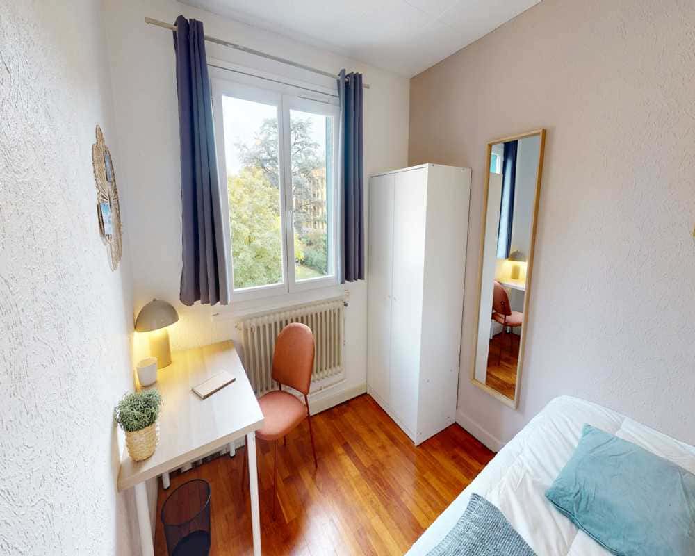 Chambre dans le rue d'austerlitz