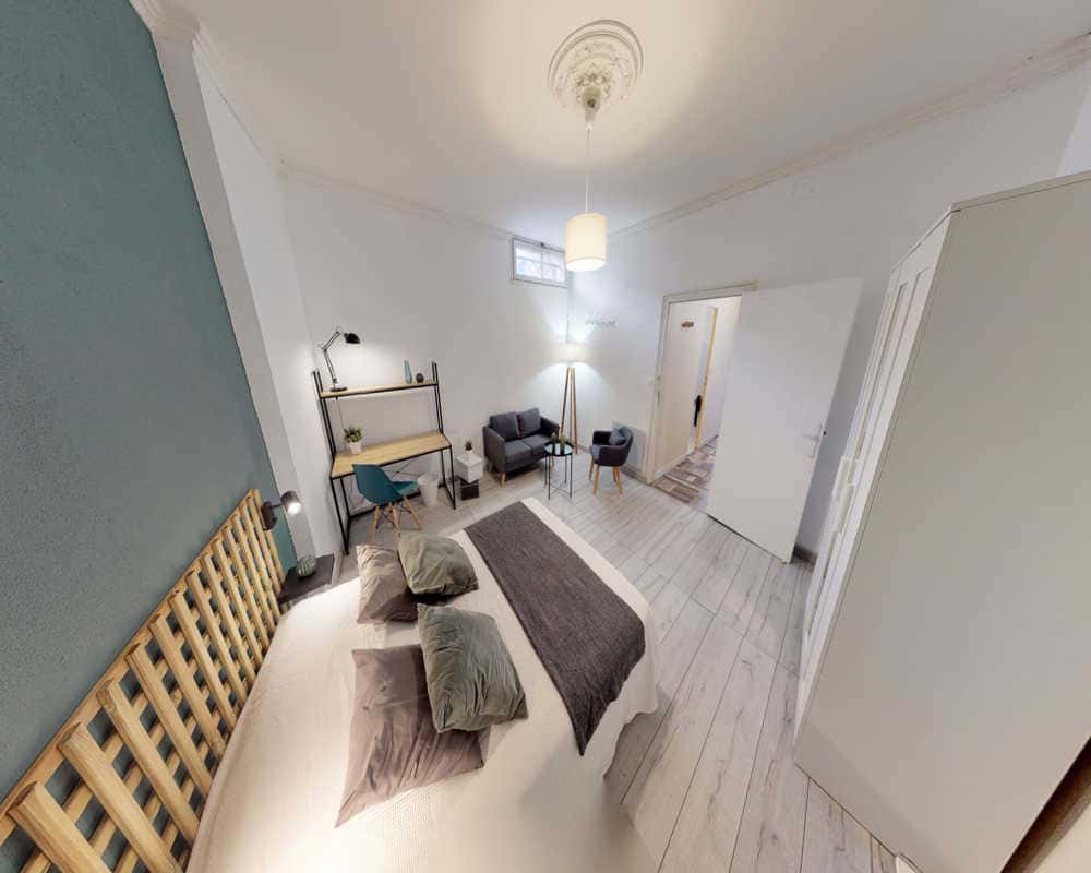 Chambre dans le rue Sainte Anne