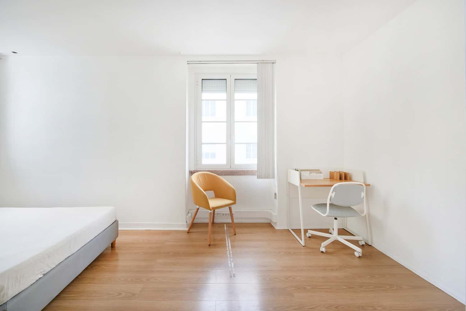 Room 10 - 38. Sidonio Pais 24 1D