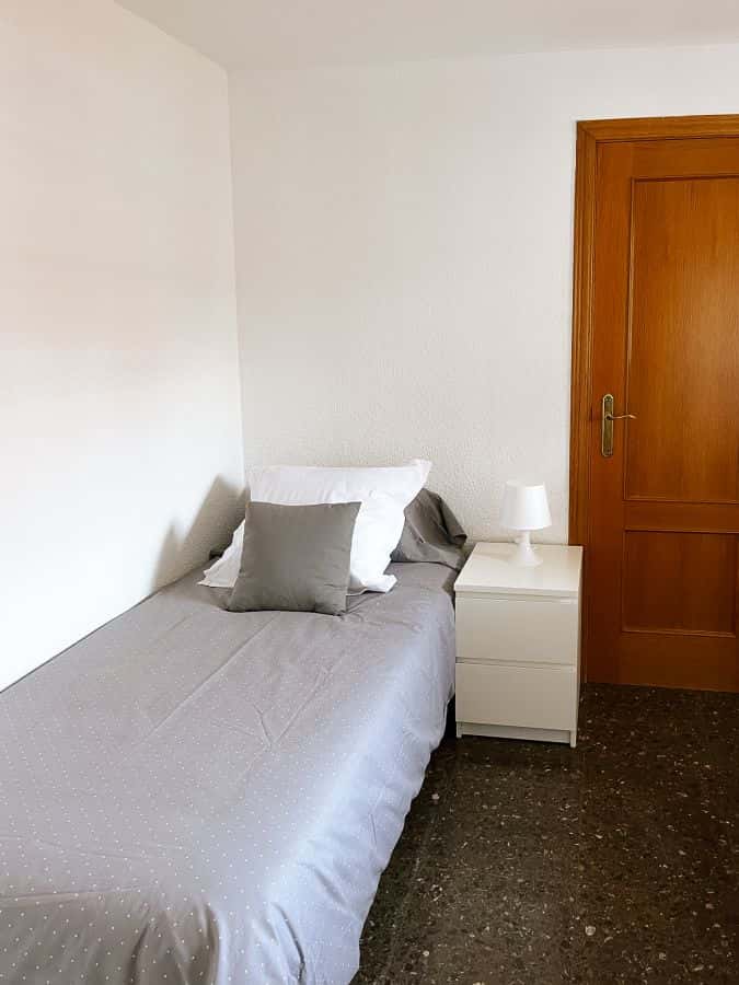 Habitación en piso de 4 habitaciones en Quatre Carreres
