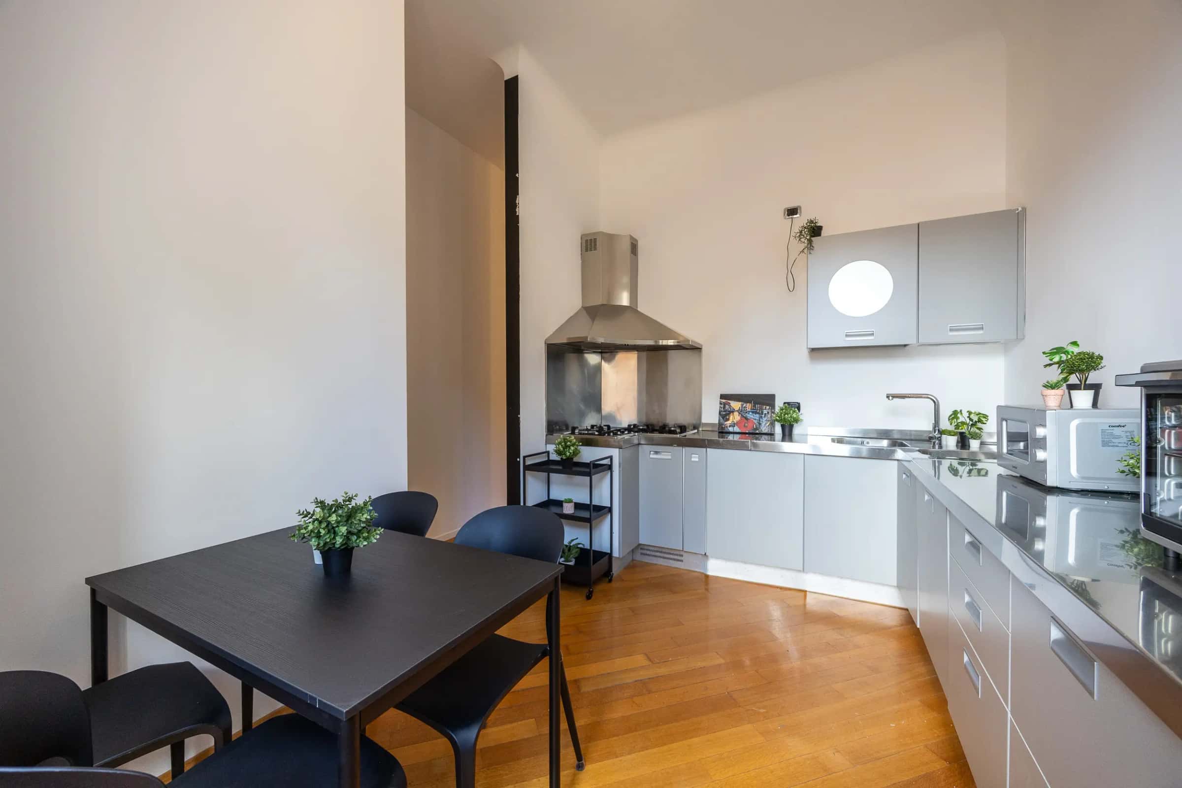 Single room Milan, 5 beds — photo 10