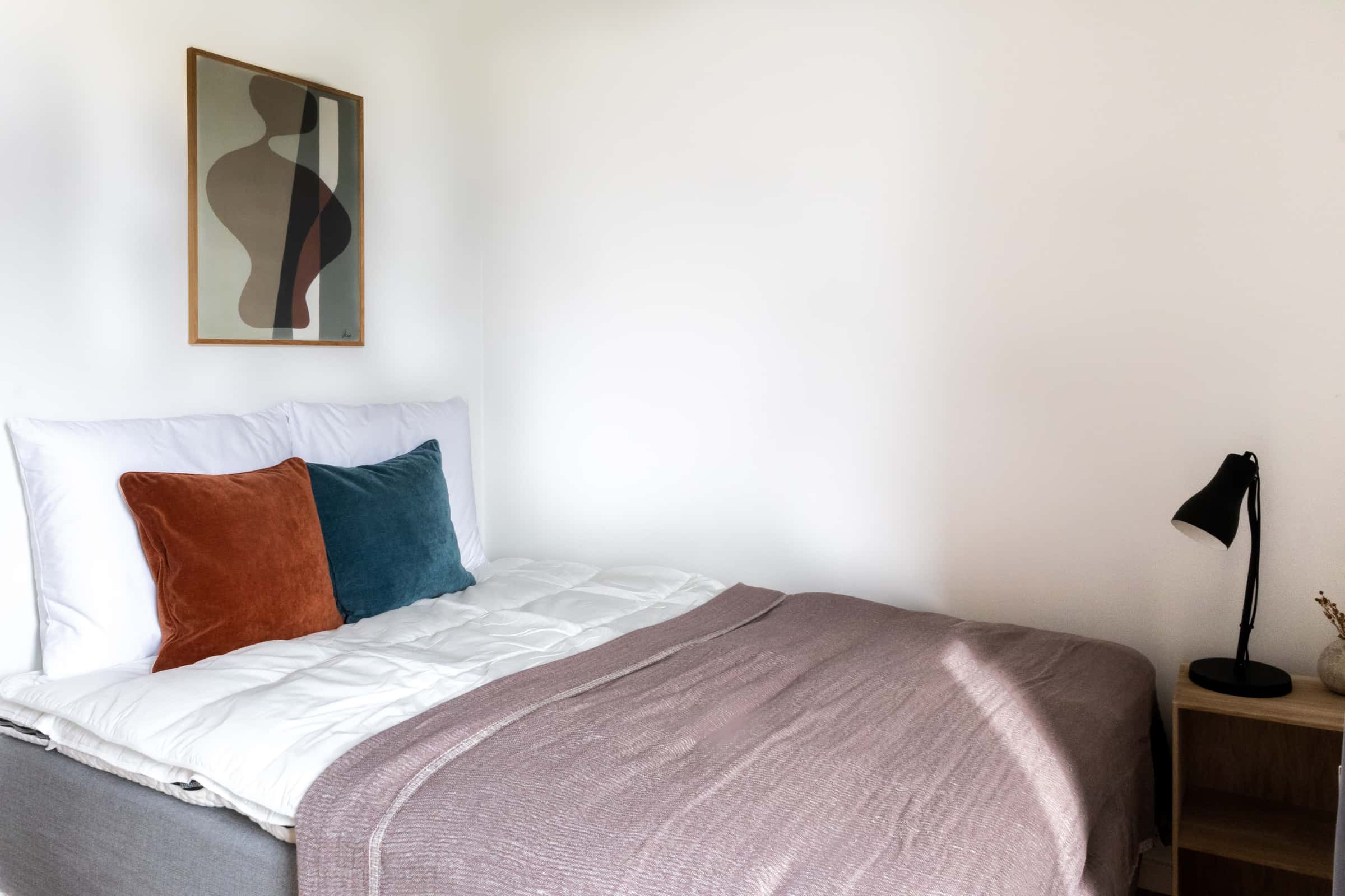 Naval III Room 1 Standard