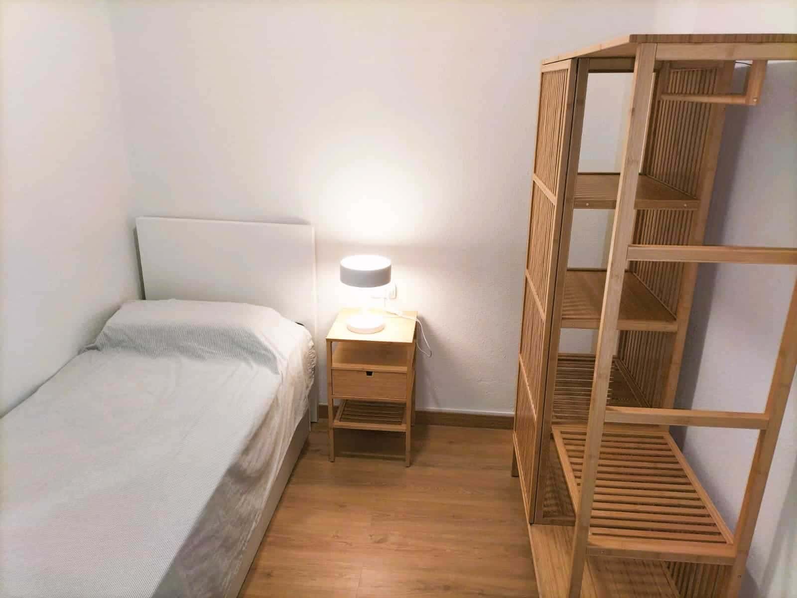 Habitacion privada en Carrer de l'Olivereta , Valencia