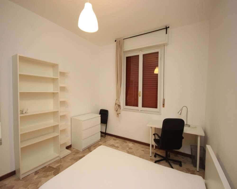 Special Offer: Stanza in Via Salvatore Barzilai